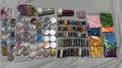 ハンドメイドにいかがでしょうか？キラキラたくさん！計115品！