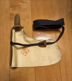 江戸時代の障泥(あおり)、鐙(あぶみ)左右セット 江戸時代の障泥(あおり)、鐙(あぶみ)左右セット - メルカリ