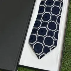 Item thumbnail for item a1d735ed-d60d-476e-b888-59855329a068