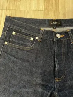 A.P.C. プチニュースタンダード　※美品