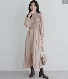 ナチュラルクチュール ピンタックプリーツお上品ワンピース ベージュ花柄　美品