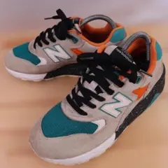 New Balance 580 グレースニーカー US7/25.0cm a339