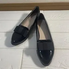【美品】DIANA グログランリボンローファー エナメルブラックのサムネイル