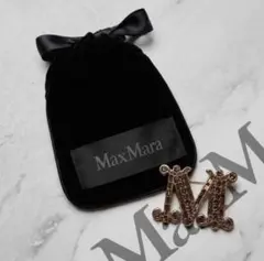 MaxMara ブローチ Mロゴ ラインストーン ゴールド イタリア製 - メルカリ