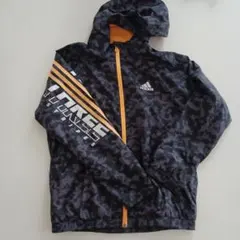adidas 迷彩柄ジャケット 140cm