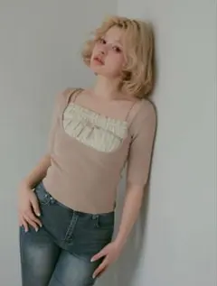 ANDMARY Mew frill tops beige - メルカリ