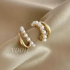 ミニミニパール2連フープイヤリング　ゴールド　韓国　リング　結婚式