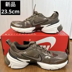 新品未使用　ナイキ　V2K RUN スニーカー　23.5cm レディース
