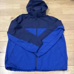 ユニクロ　ポケッタブルジャケット160サイズ 青と黒