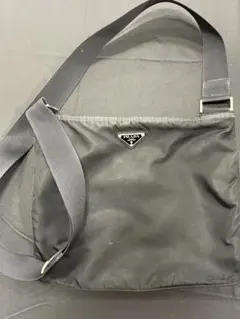 PRADA ブラックナイロンショルダーバッグ