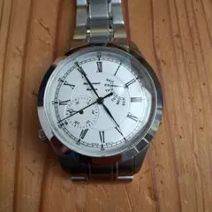 movement in mortion クォーツ腕時計 シルバー