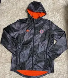 アディダス　adidas バイエルンミュンヘンEV ナイロンジャケット S