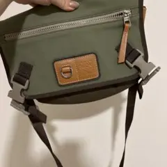 Loewe オリーブグリーン キャンバス ショルダーバッグ 超お得　美品