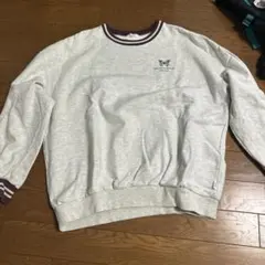 蝶々刺繍 スウェット トレーナーのサムネイル