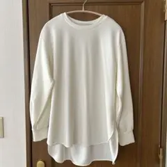 ピアズリー　Tブラウス　フリーサイズのサムネイル