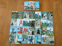ゴレンジャーカード28枚とアルバム１冊