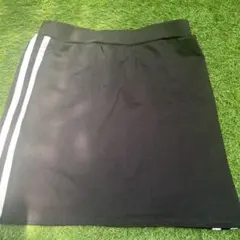 ブラック スポーティー スカート サイドストライプ