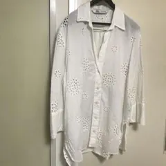 ZARA ザラ　ブラウス　シャツ　カットワーク　刺繍　春夏