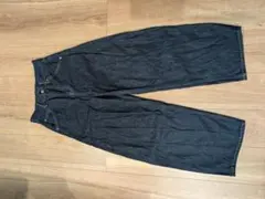 UNIQLO バギーカーブジーンズ　丈短め　22インチ