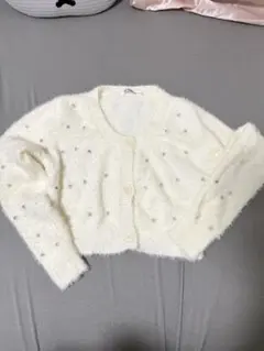 kisskiss ビジュー付きホワイトカーディガン