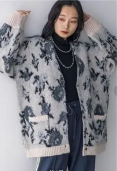 JEANASiS 花柄ニットカーディガン 長袖 グレー　フリーサイズ　美品