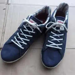 Item thumbnail for item c8fffe4b-ffea-4f4c-a493-e30718ca4894