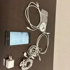 羽*山様 iPhone 充電器とイヤフォン付き（ジャンク品）