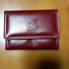 未使用　ワインレッド コインケース 花エンボス加工