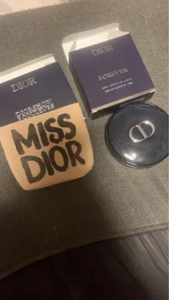 限界値下げ Dior Forever クッションファンデーション サンク 664