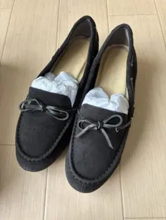 黒 スエードのパンプス インヒール（ロコンドで購入）