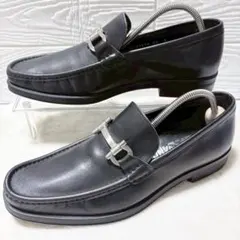 サルヴァトーレフェラガモ ガンチーニ ビットローファー ブラック 6EE 24