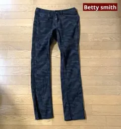 Betty smith 迷彩 カモフラ　ストレッチ スリムストレートL