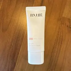 Byur バイユア セラムフィットヴェールデイUVエッセンス 化粧下地　日焼け止