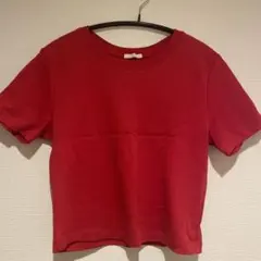 赤 Tシャツ