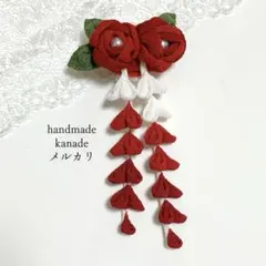 薔薇の髪飾り❀つまみ細工　ハンドメイド　夏祭り　花火大会　ヘアクリップ　赤色