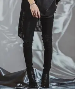 新品 NO ID. ストレッチダメージスキニーパンツ