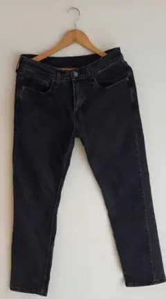 美品【Levi's514 】ブラックストレートデニム