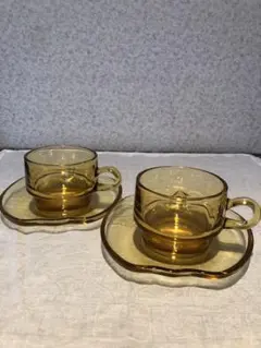 レトロなカップ＆ソーサー2客セット
