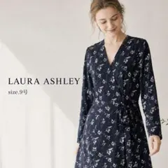 73美品 laura ashley フラワー　ワンピースのサムネイル