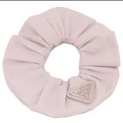 PRADA ホワイト サテン シュシュ 箱付き PRADA ホワイト サテン シュシュ 箱付き PRADA ホワイト サテン