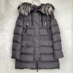 2026年最新】MONCLER モンクレール aphrotiの人気アイテム - メルカリ