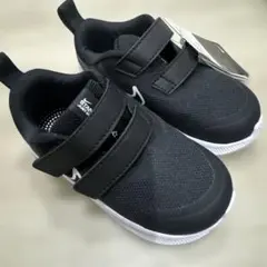 新品　NIKE ナイキ　スニーカー　シューズ　運動靴　14センチ 14㎝　黒のサムネイル