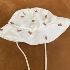 刺繍入りホワイトバケットハット