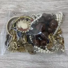 イミテーションアクセサリー まとめ売り 2kg超 ネックレス ブローチ 等