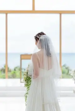 M*i様 ホワイトビーズ付きロングウェディングベール グローブ付き