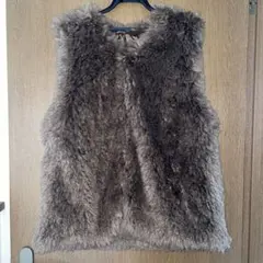 musty woman エコファーベスト　新品・ダグ付　モカ