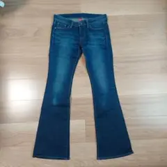ダークブルーブーツカットデニム