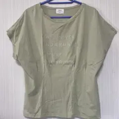 オリーブグリーン 半袖Tシャツ メッセージプリントのサムネイル