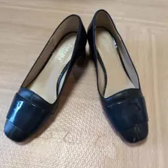 KISKOトゥキャップデザインパンプスのサムネイル