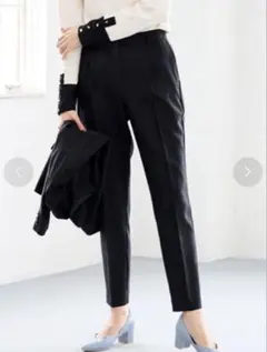 タックテーパードパンツ スラックス